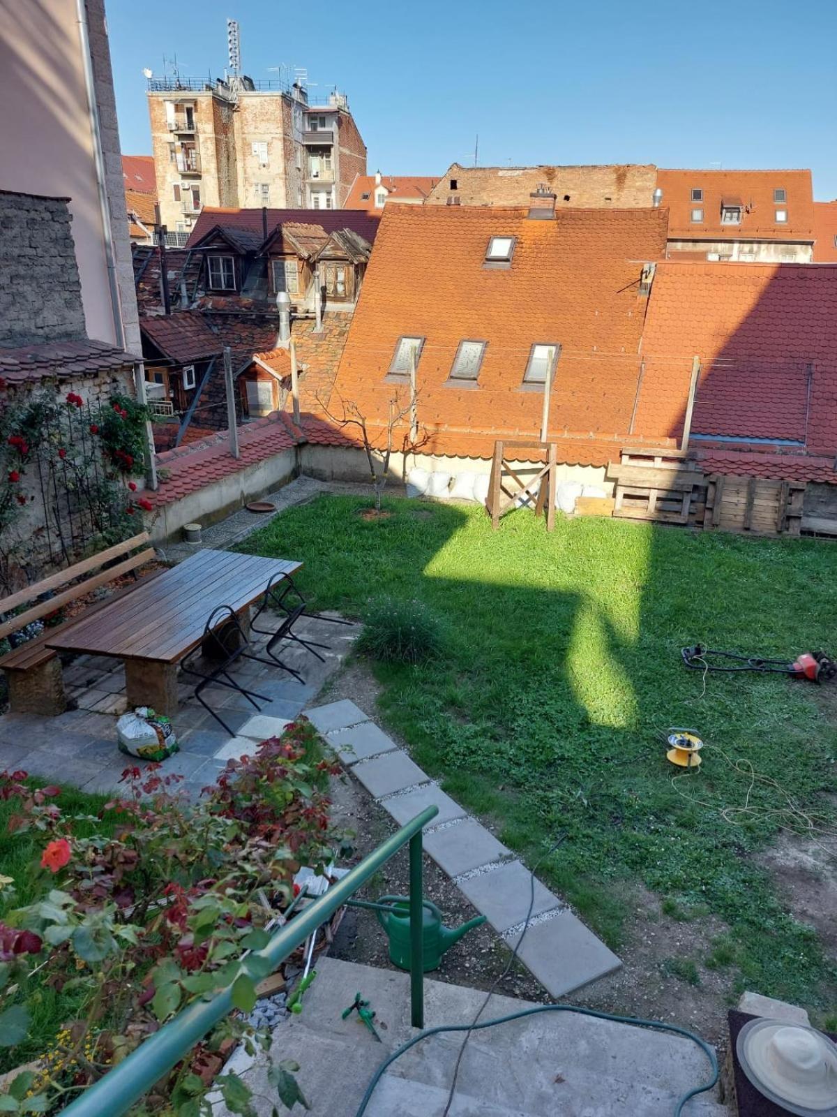 Hidden Gem - Quiet & Modern - Walk Everywhere Appartamento